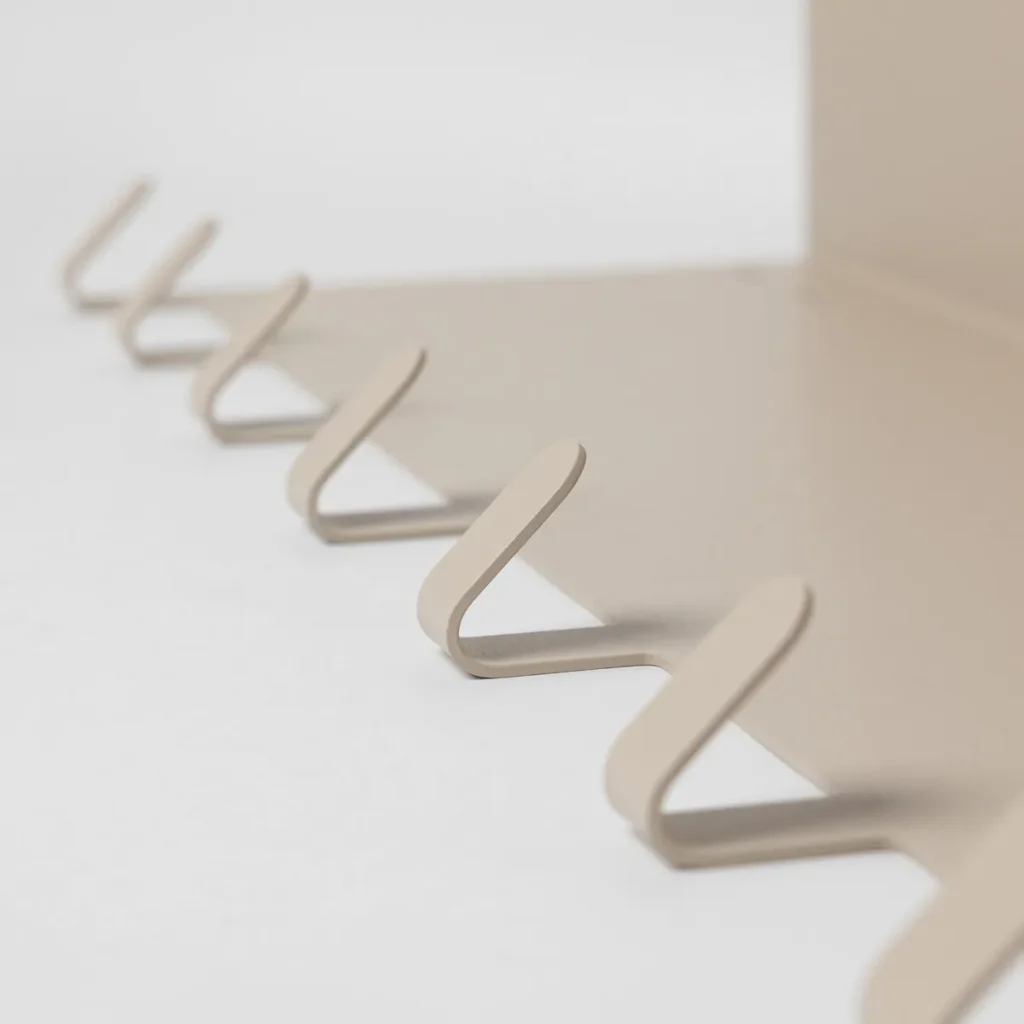 Bild 7 von 7 in EMBRACE | Nell Coat Rack Galerie