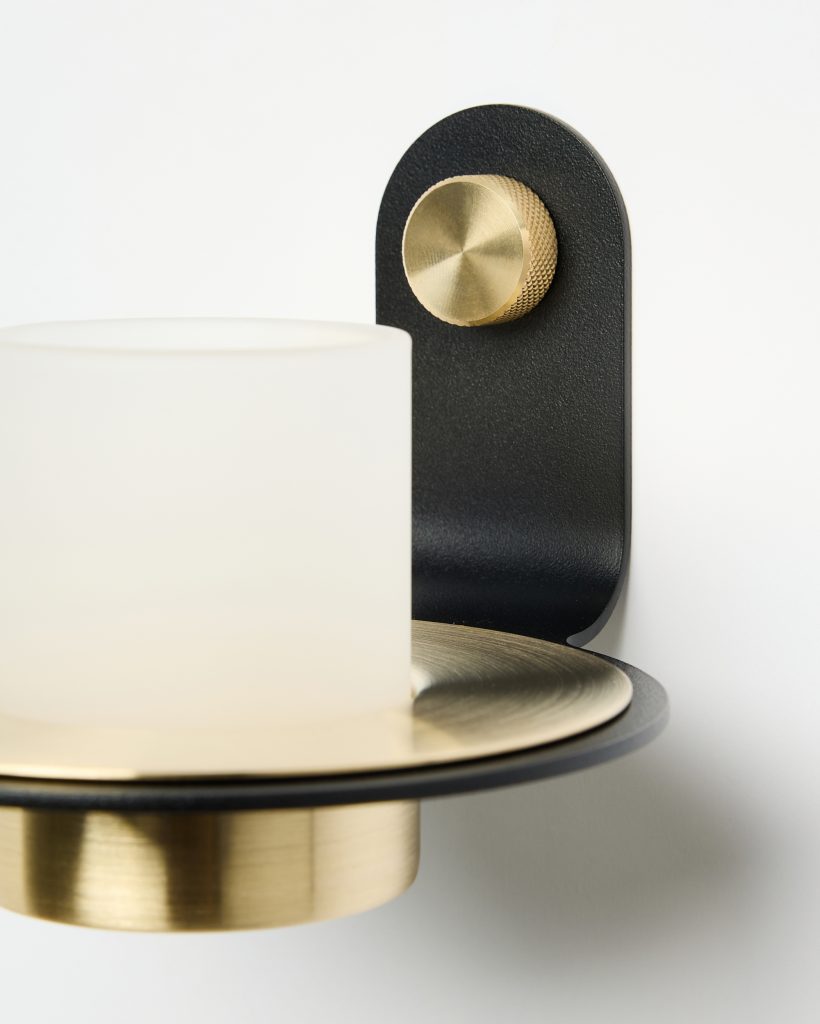 Bild 5 von 6 in Norr Candle Holder Galerie